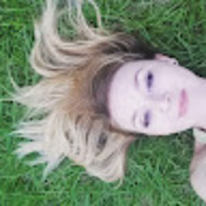 Meet your Posher, Elissa